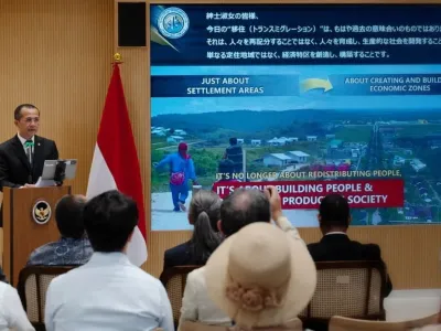 Menteri Transmigrasi (Mentrans) M Iftitah Sulaiman Suryanagara, dalam Forum Bisnis bertajuk ?From Mobility to Prosperity? yang digelar di Pavilion Indonesia, Osaka Expo 2025, Jepang, Minggu (30/9/2025).