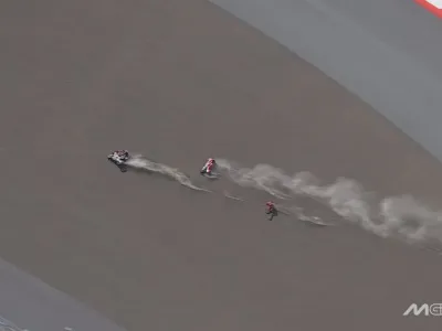 Kutukan Marc Marquez di MotoGP Mandalika terus berlanjut. Terkini, ia langsung tersapu pada lap pertama balapan utama MotoGP Mandalika 2025, Minggu (5/10/2025).