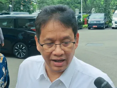 Menteri Keuangan (Menkeu) Purbaya Yudhi Sadewa menyambangi Istana Kepresidenan Jakarta, Selasa (30/9/2025), usai rapat kerja di Dewan Perwakilan Rakyat (DPR) RI. 