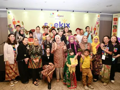 Ketua Harian Dewan Kerajinan Nasional (Dekranas) Tri Tito Karnavian secara resmi membuka ajang Special Kids Expo (SPEKIX) 2025 yang mengusung tema ?One Community in Harmony? di Jakarta International Convention Center (JICC), Jakarta, Sabtu (4/10/2025).