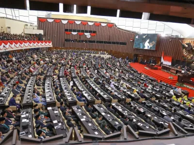 Suasana saat Presiden Prabowo Subianto menyampaikan pidato dalam Sidang Tahunan MPR RI dan Sidang Bersama DPR-DPD RI Tahun 2025 di Gedung Nusantara, Kompleks Parlemen, Jakarta, Jumat (15/8/2025). ANTARAFOTO/Dhemas Reviyanto/app/rwa.



