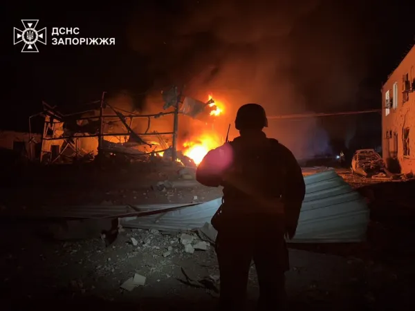 In this photo provided by the Ukrainian Emergency Service, fire and smoke are seen after a residential building was damaged during a Russia's air strike in Zaporizhzhia, Ukraine, Sunday, Oct. 5, 2025. (Ukrainian Emergency Service via AP)(ASSOCIATED PRESS)