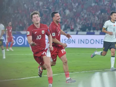 Momen selebrasi Ole Romeny dalam partai Grup C Kualifikasi Piala Dunia 2026 zona Asia antara Timnas Indonesia vs China di Stadion Utama Gelora Bung Karno pada Kamis (5/6/2025).