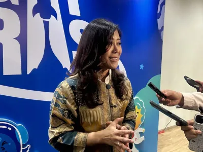 Menteri Komunikasi dan Digital Meutya Hafid saat menghadiri perayaan HUT Kompas.com ke-30, Jagat Literasi yang digelar di Menara Kompas, Jakarta Pusat, Senin (15/9/2025).