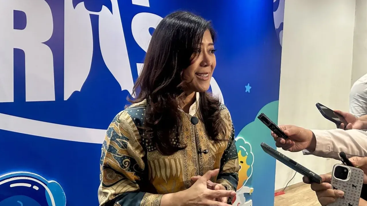 Menteri Komunikasi dan Digital Meutya Hafid saat menghadiri perayaan HUT Kompas.com ke-30, Jagat Literasi yang digelar di Menara Kompas, Jakarta Pusat, Senin (15/9/2025).
