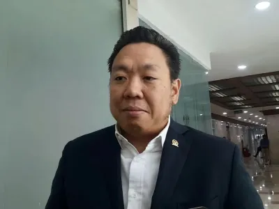 Wakil Ketua Komisi IX DPR RI Charles Honoris saat ditemui di Kompleks Senayan, Jakarta Pusat, Selasa (23/9/2025).