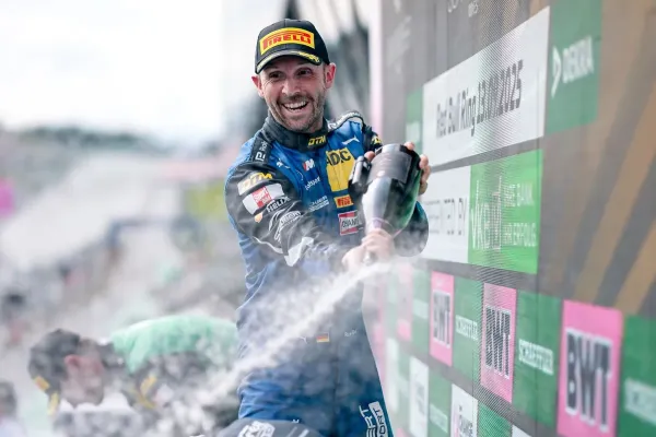 Motorsport photo