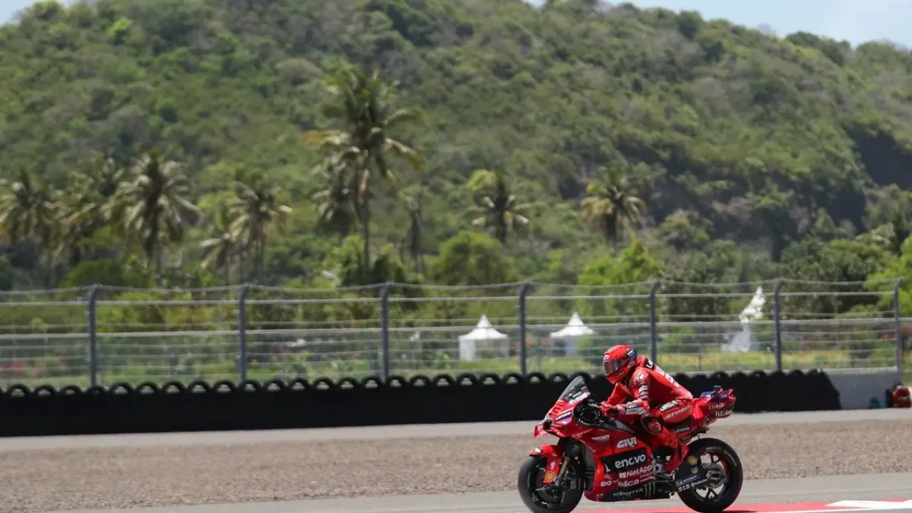 Motorsport photo