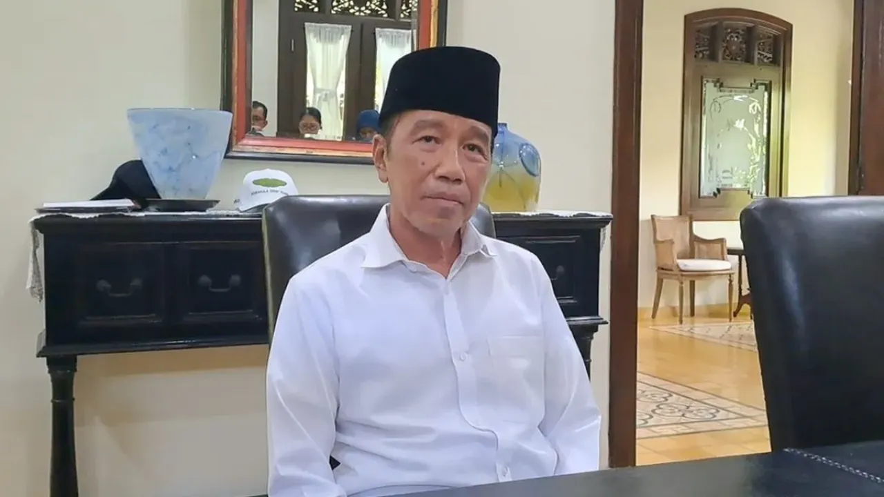 Presiden ke-7 Jokowi, pada Jumat (26/9/2025).