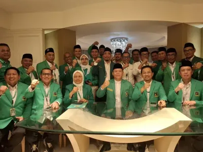 Kubu Muhammad Mardiono mengaku terpilih menjadi Ketua Umum Partai Persatuan Pembangunan (PPP) periode 2025-2030 secara aklamasi dalam Muktamar X di Ancol, Jakarta Utara, Sabtu (27/9/2025).