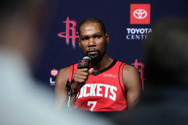 Houston Rockets forward Kevin Durant speaks to reporters during the NBA basketball team's media day in Houston, Monday, Sept. 29, 2025. (AP Photo/Ashley Landis)