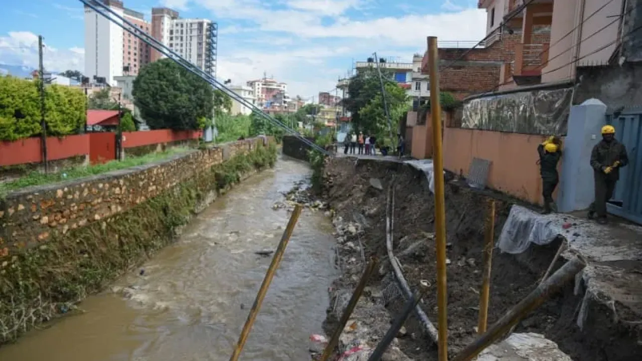 A view of the debris on the Bafal riverside road in Kathmandu, which was damaged by floodwater. Safal Prakash Shrestha/ZUMA Press Wire/dpa