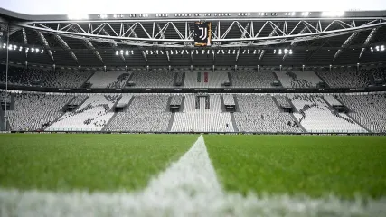 AC Milan Taklukkan Napoli di San Siro, Persi Dua Muka (1)