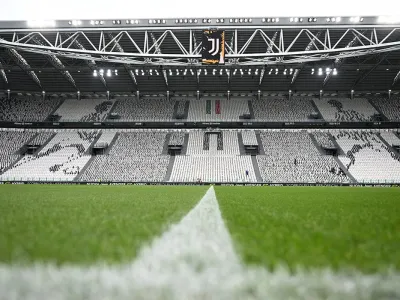 AC Milan Taklukkan Napoli di San Siro, Persi Dua Muka (1)