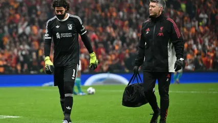 Alisson was taken off after suffering an injury against Galatasaray (AFP via Getty Images)