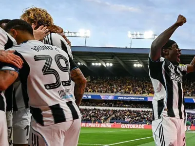Anthony Elanga celebrates after Newcastle United&#39;s opening goal against Union Saint-Gilloise at Lotto Park on 1 October, 2025