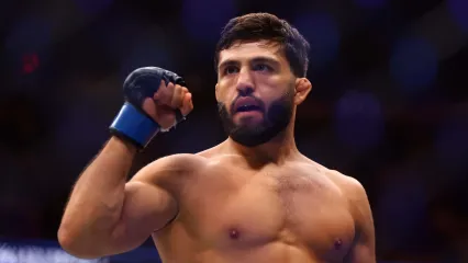 Apr 13, 2024; Las Vegas, Nevada, USA; Arman Tsarukyan during UFC 300 at T-Mobile Arena. Mandatory Credit: Mark J. Rebilas-USA TODAY Sports