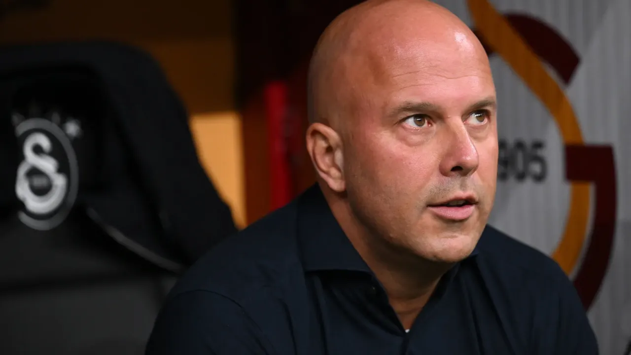 Arne Slot confirms double Liverpool injury blow after Champions League defeat
