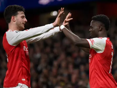 Arsenal 2-0 Olympiacos: Arsenal maintain perfect Champion&#x002019;s League streak.