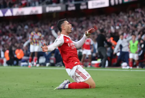 Arsenal dan Premier League Ramaikan Album Penghargaan September (3)