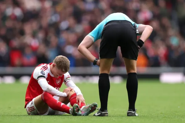 Arsenal Kembali ke Puncak Usai Kalahkan West Ham 2-0 (1)