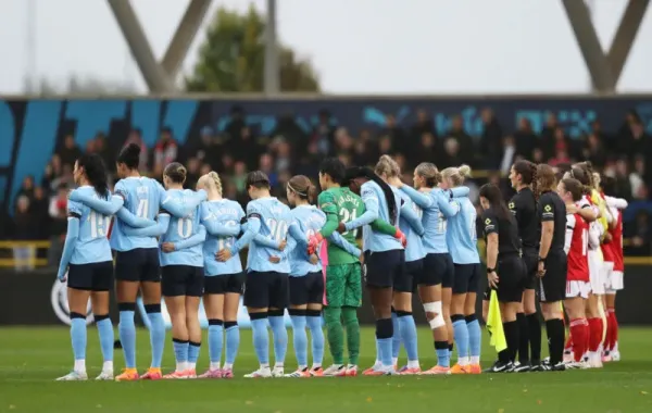 Arsenal women throw points away at Manchester City