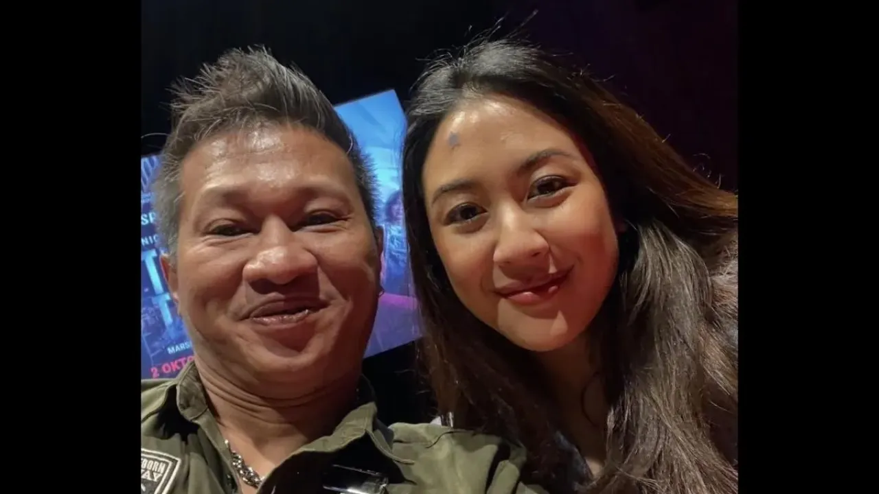 Artis peran Mang Saswi akhirnya bertemu kembali dengan aktris Sherina Munaf, momen yang ia bagikan melalui unggahan di Instagram.
