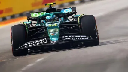 Aston&#39;s Fernando Alonso during Singapore Grand Prix first practice
