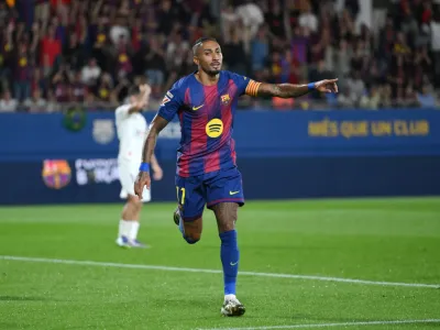 Barcelona vs Paris Saint-Germain &#x002013; Combined XI