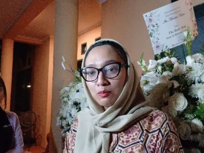 Bella Fawzi menjelaskan kronologi lengkap meninggalnya sang ibu, Marissa Haque.