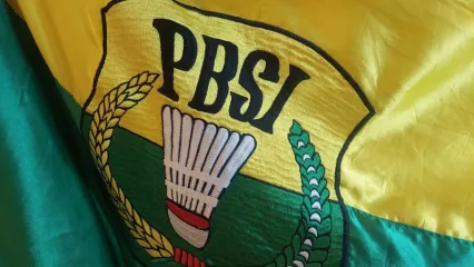 Bendera dan logo PBSI.