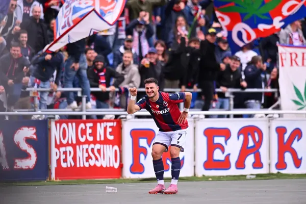 Bologna Hancurkan Pisa 4-0 dalam Pertandingan Seri A (2)