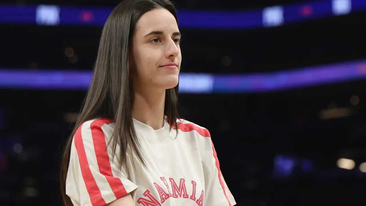 Caitlin Clark Dukung Kritikan Napheesa Collier terhadap WNBA
