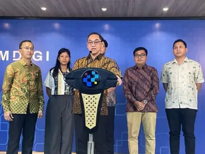 Dirjen Pengawasan Ruang Digital Komdigi, Alexander Sabar, dalam konferensi pers di Kantor Komdigi, Jakarta, Rabu (17/9/2025).