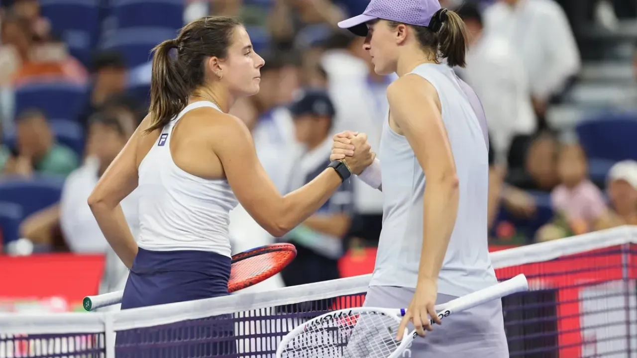 Emma Navarro recorded her first victory against Swiatek (Getty Images)