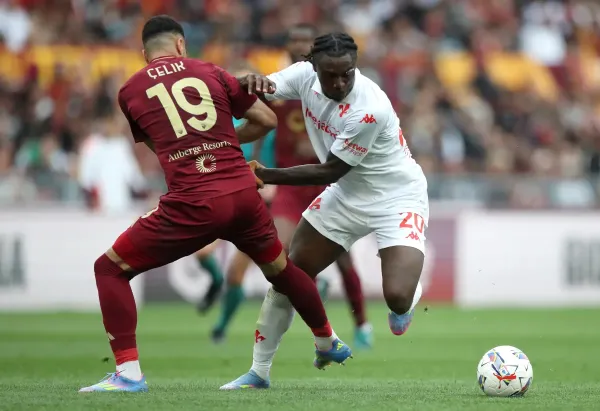 Fiorentina dan Roma Bersaing Ketat di Seri A (1)