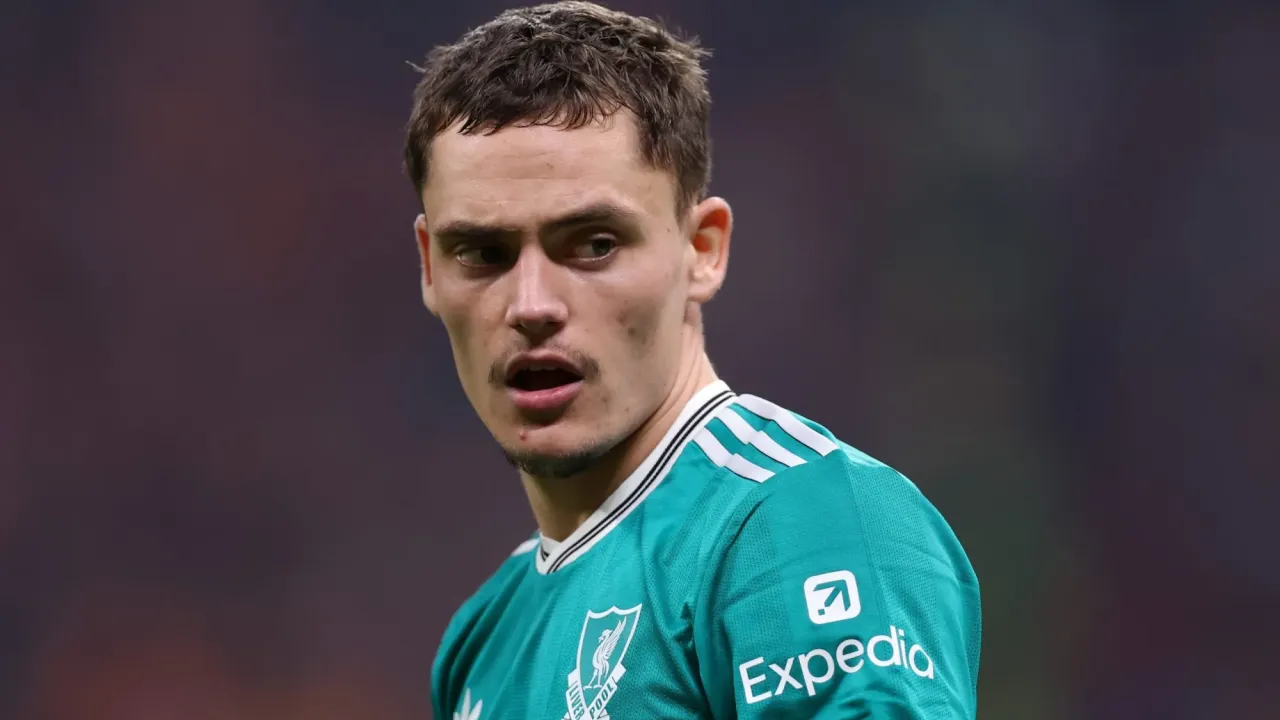 Florian Wirtz must be dropped says Jamie Carragher