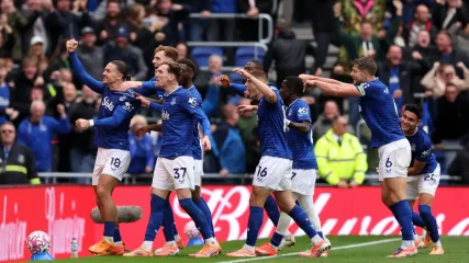 Grealish Cetak Gol Penentu Menit Akhir, Everton Bungkam Palace (1)