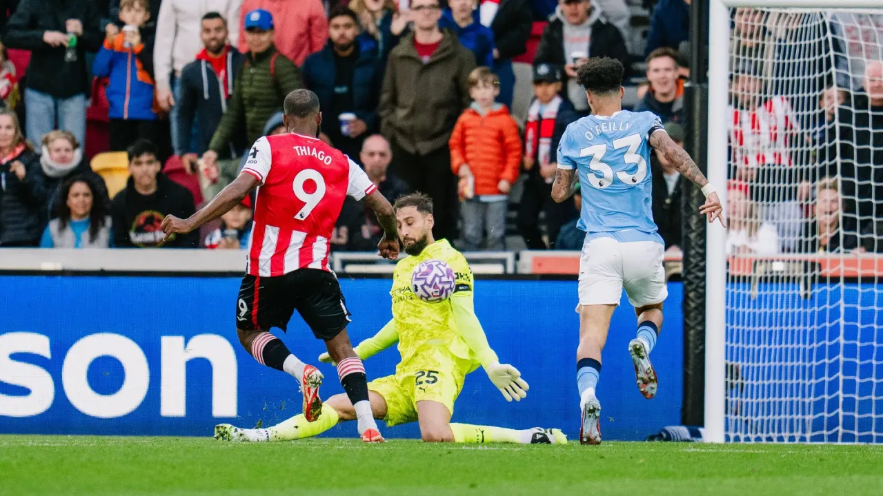 Guardiola Capai Rekor 250 Menit, City Menang Tipis di Brentford (4)