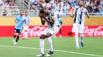 Hasil Seri Juventus vs Milan, Kalulu Kecewa (2)
