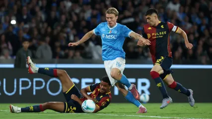 Hojlund Bawa Napoli Raih Kemenangan Krusial atas Genoa (1)