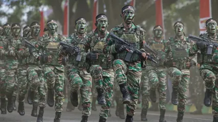 Ilustrasi TNI. Alasan TNI AD ubah persyaratan usia dan tinggi badan calon prajurit.