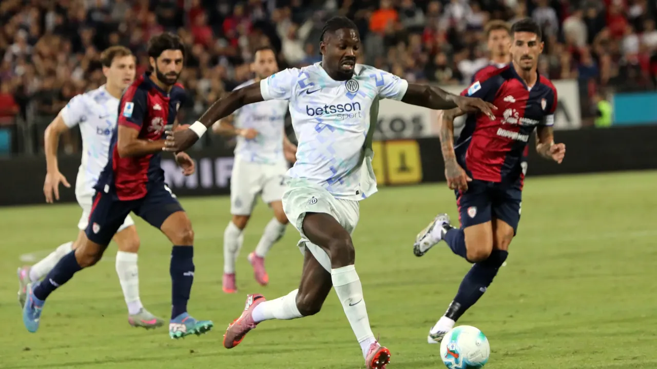 Inter Lose Top Forward Because of a Thigh Injury