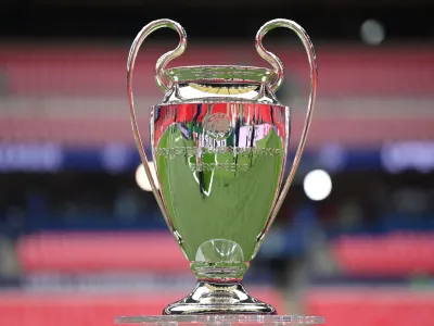 Inter Milan 3-0 Slavia Prague &#x002013; Spotless Performance From English Referee