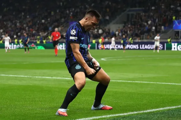 Inter Sukses Tumbangkan Slavia Praha 3-0 di Liga Champions (2)