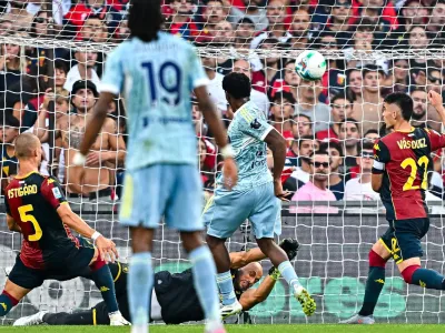 Italian media react to David&#x002019;s missed sitter: &#x002018;Indefensible, is it a joke?&#x002019;