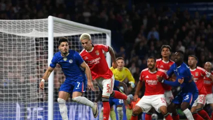 Joe Cole Puji Pedro Neto di Laga Kemenangan Chelsea Liga Champions (1)