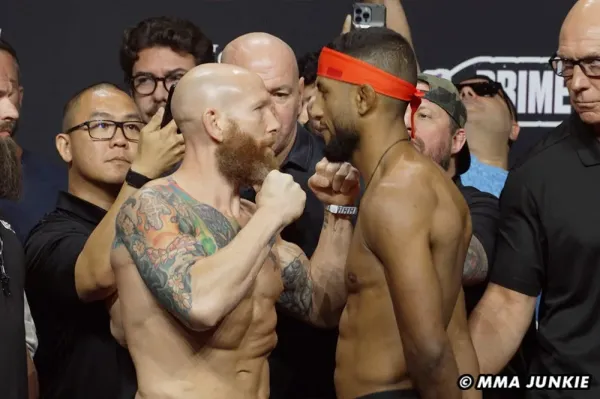 Josh Emmett vs. Youssef Zalal, UFC 320 ceremonial weigh-ins faceoff