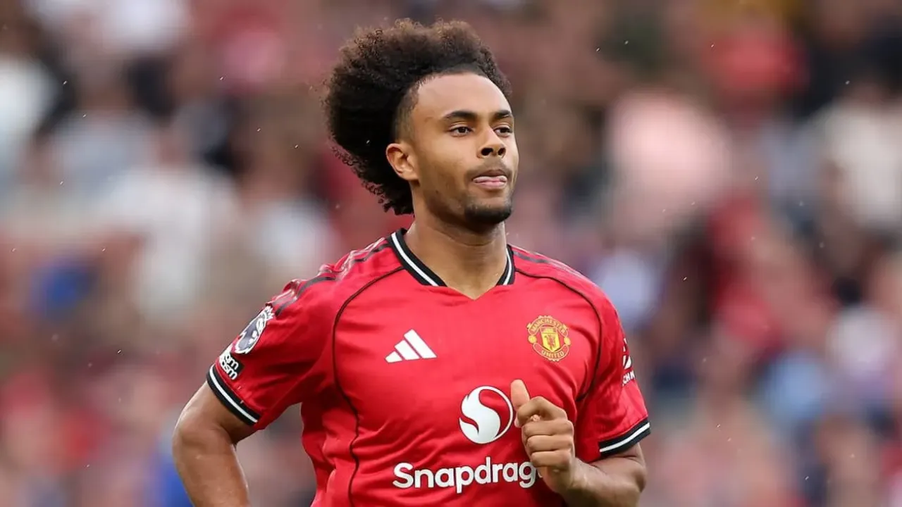 Joshua Zirkzee: Manchester United ace wanted back in Serie A