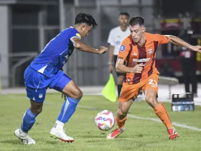 Kakang Rudianto tunjukkan komitmen penuh untuk Timnas U22 Indonesia jelang SEA Games 2025, meski jadwalnya padat bersama Persib Bandung.
